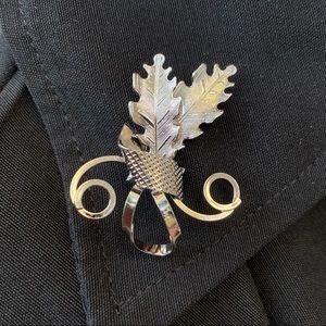 Metal Paired Leaves 🍃 Brooch/Pin